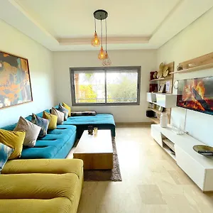 Unit Near Airport Appartement